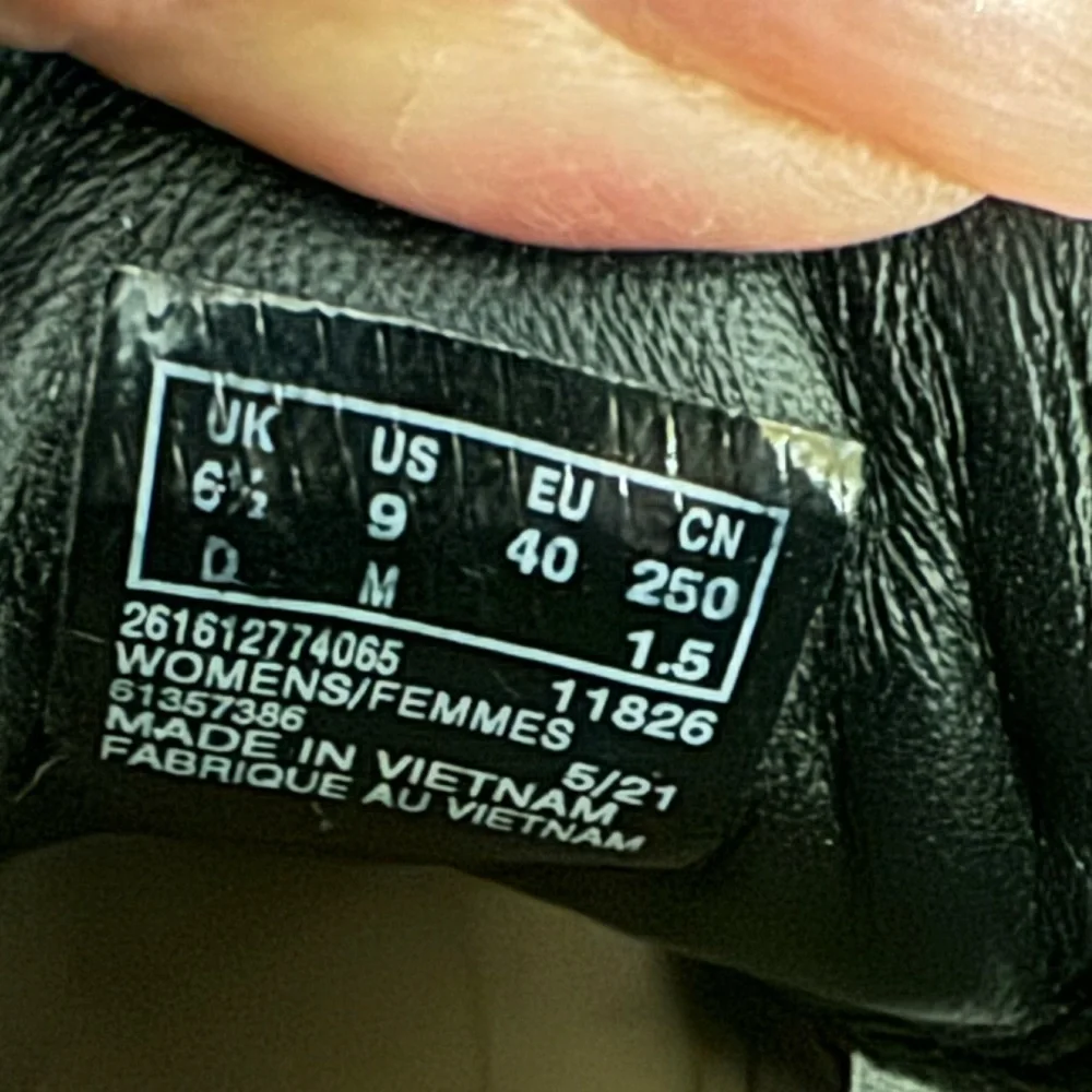 Clarks Black Leather Sneakers Size 9